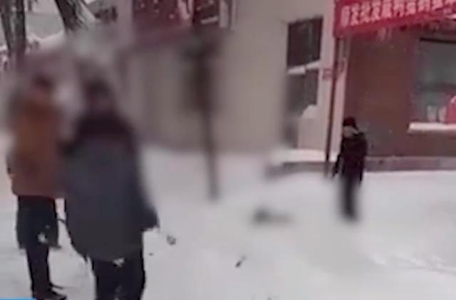 黑龙江男子疑酒后睡着冻死街头,警方:属实