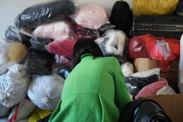 6岁女童横店当童漂4个月赚250元,每月生活成本3000元 网友:家长够奇葩