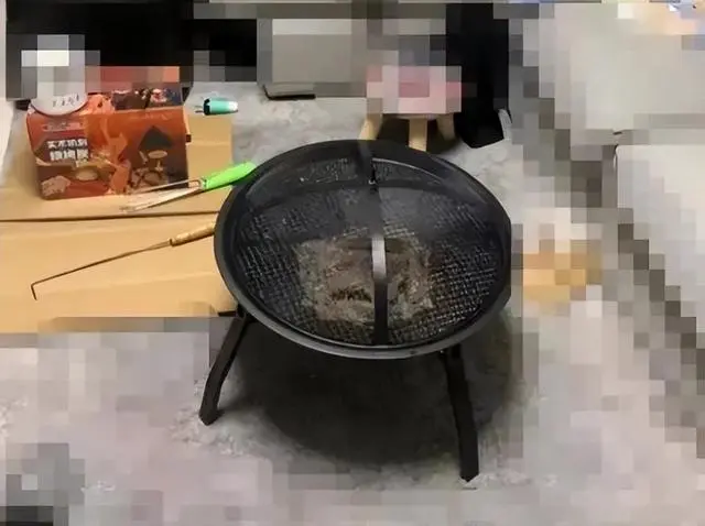 围炉烤橘放倒母子3人_围炉烤橘放倒母子3人_围炉烤橘放倒母子3人