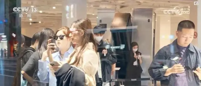 热度折射经济数据分析_热折射效应_数据折射经济“热度”