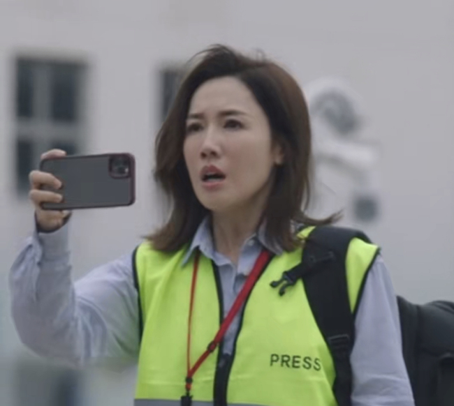 新闻女王台词爽爆了,TVB剧杀回来了,剧情紧凑不磨叽