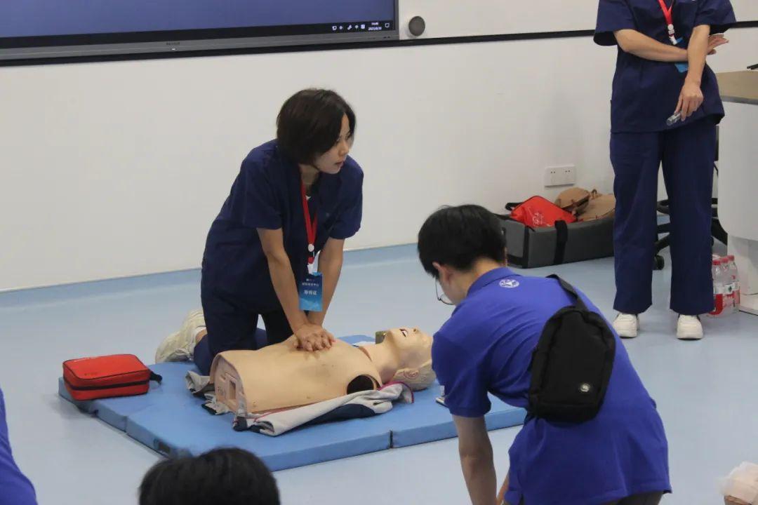 男生救人被退学_浙江男子救小女孩_浙大男生为救窒息小孩旷课被点名