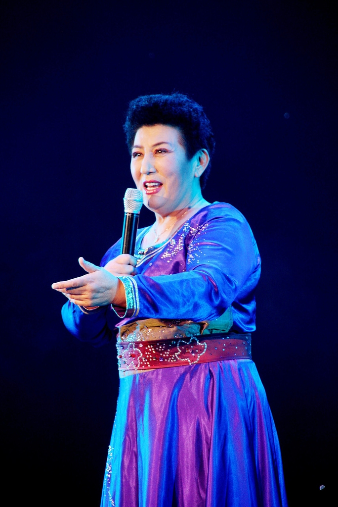 著名歌唱家德德玛_歌唱家德德玛歌曲专辑_歌唱家德德玛去世