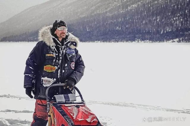 7000元的羽绒服是中产智商税吗？羽绒服涨价把市场让给了军大衣