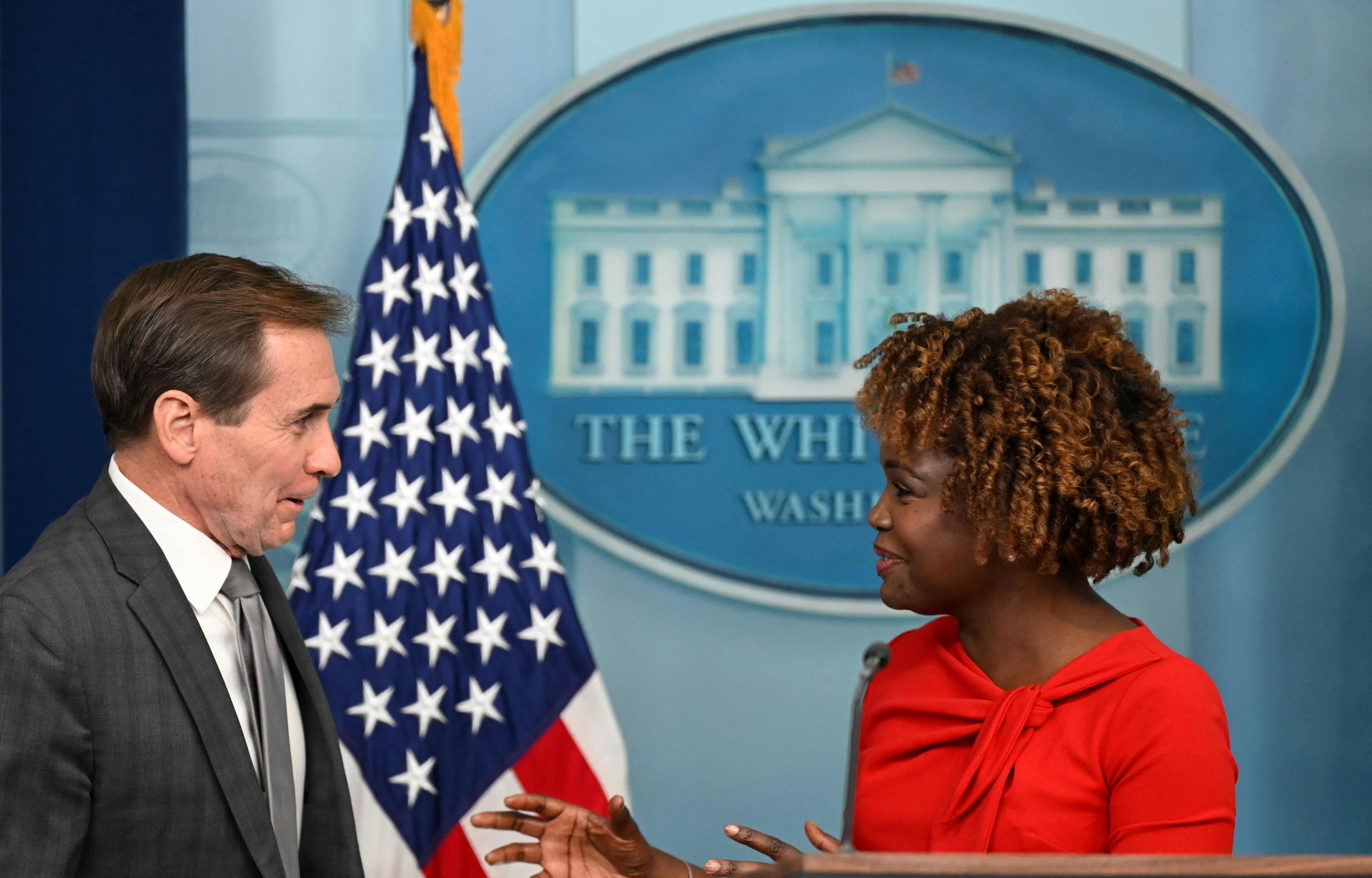 红海军舰艇_美国红海行动_美国军舰和多艘商船在红海遭袭