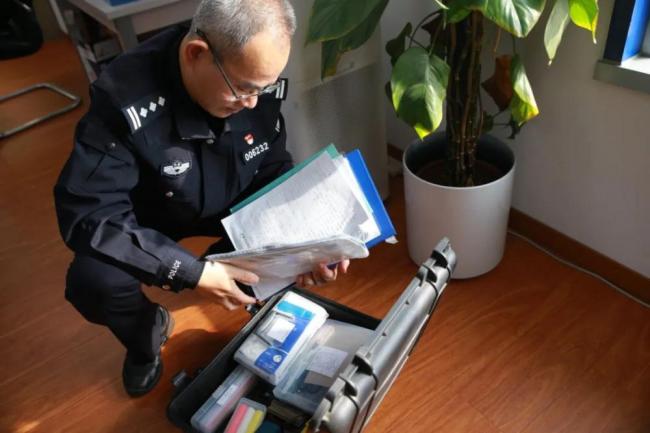 博士后当交警15年后突然火了 负责事故鉴定曾惹非议