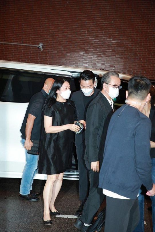 刘德华结婚15年首揭妻子真名 是‘蒨’不是‘倩’