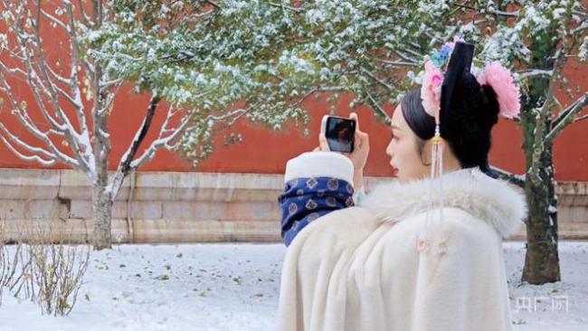 红墙白雪 故宫的雪景也太美了 画栋珠帘 玉砌雕栏