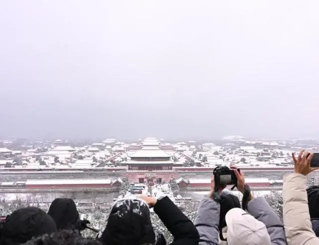 故宫的白雪红墙_故宫红墙雪景画_红墙白雪 故宫的雪景也太美了