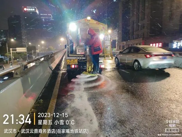下雪武汉欢乐谷能玩吗_武汉下雪_下雪武汉自驾到庐山