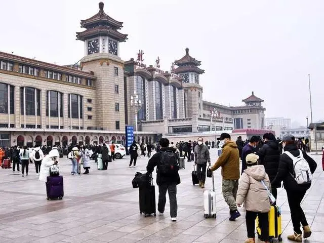 北京常住人口规模“六连降”_北京常住人口减少_北京人口降低