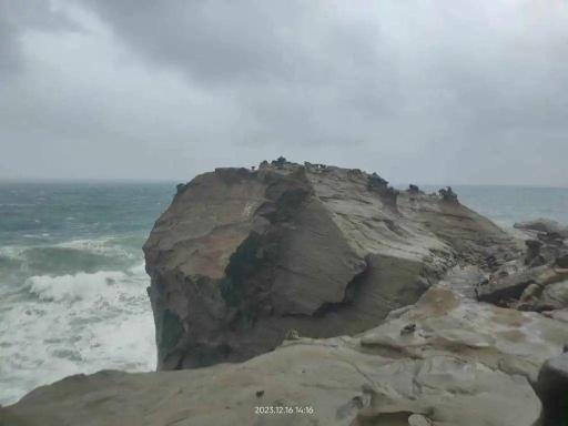 台湾知名景点象鼻岩“象鼻”坠海_临海象鼻岩_象鼻岩是什么岩