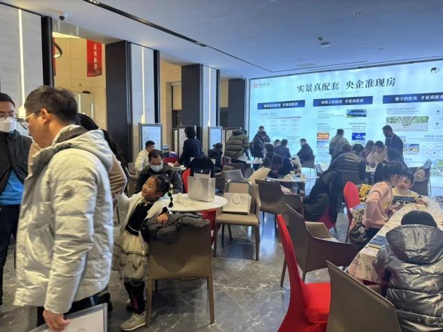 京沪新政落地首个周末交易量猛增 客户来访量翻倍