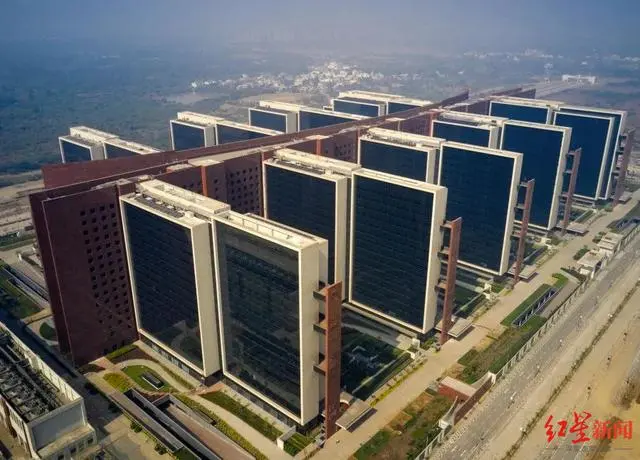 印度启用世界上最大办公楼群_四层半办公标准楼图片_朝阳大百楼附近的衣世界招聘