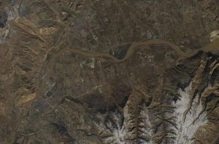 甘肃卫星_甘肃灾区震前卫星遥感影像公布_甘肃卫星残骸