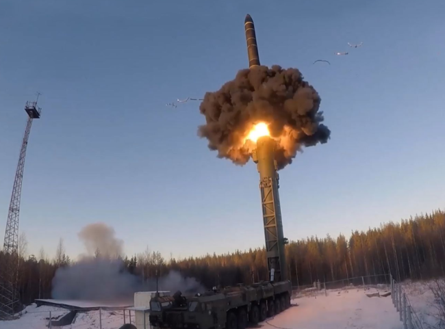 俄罗斯正研制新型机动式核导弹,强化陆基核战力