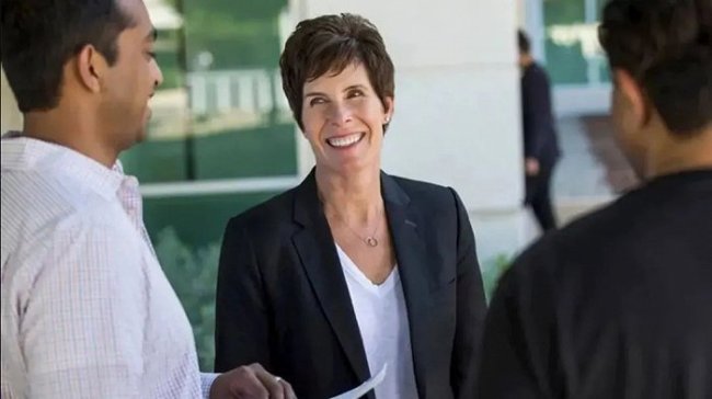 苹果下任掌门人会是谁 库克决定先从公司内部寻找