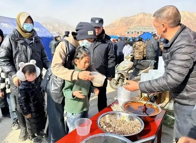 甘肃还有余震吗_甘肃地震预言_甘肃共记录到余震423次