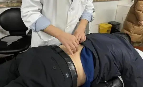 推拿医生会不规矩吗_推拿科医生会看片子吗_医生不建议年轻人没问题就推拿