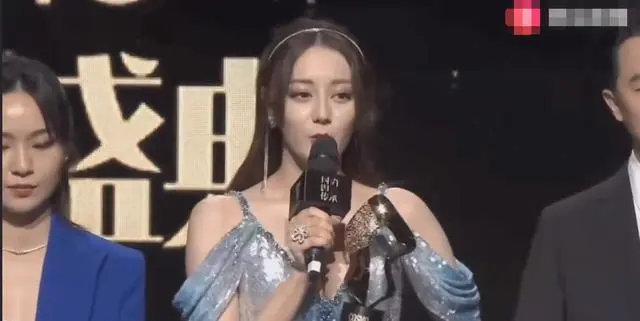 朱丹主持叫错名字是什么节目_朱丹回应主持叫错名字_朱丹主持节目报错视频