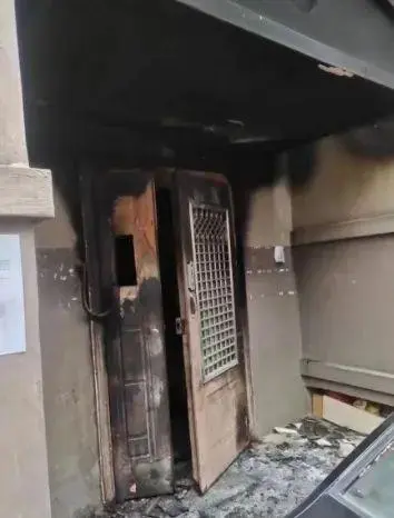 孙女救奶奶出墓地_爷爷奶奶火灾中为救11岁孙女遇难_火灾爷爷背孙子