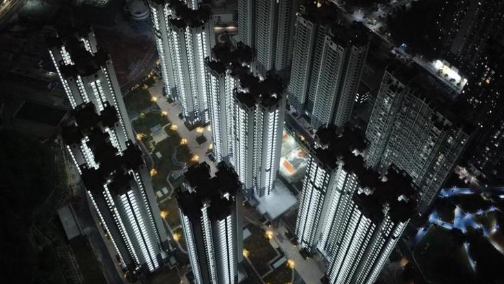 华南地区在建体量最大保障房项目完成“亮灯”调试