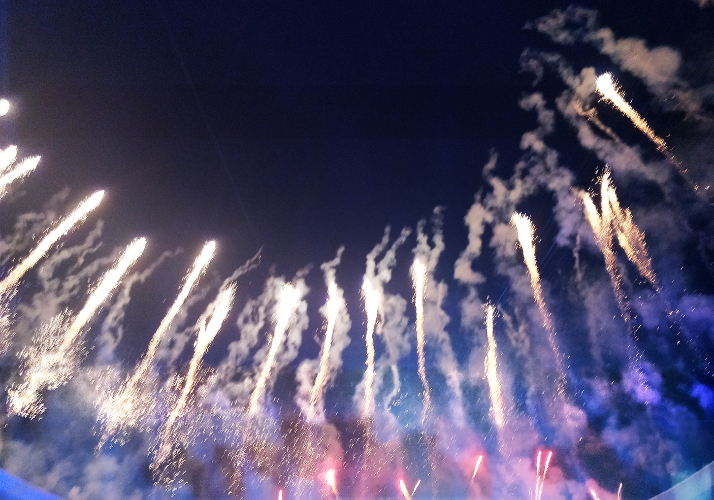 烟花爆竹禁燃条例_关于烟花爆竹禁燃禁放的公告_法工委：全面禁燃烟花爆竹不合法