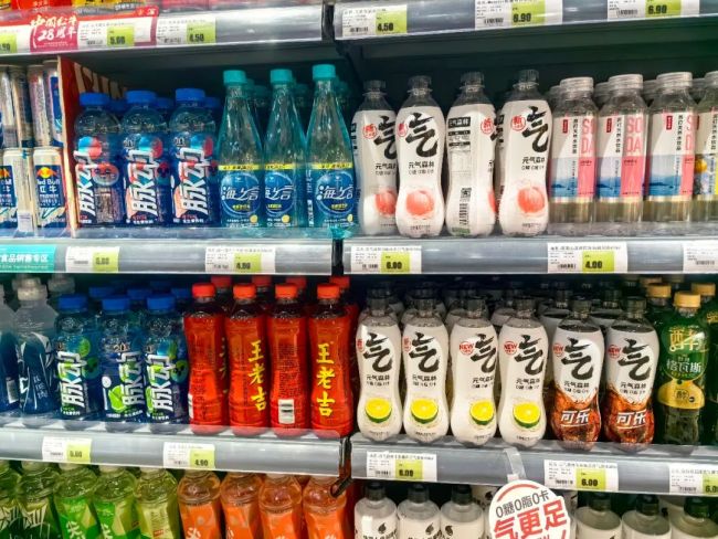 受成本上涨等因素影响 3块钱的饮料正在集体消失 记者实探商超