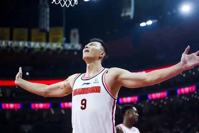 易建联球衣退役仪式_易建联宣布退役nba_易建联退役规划