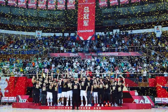 易建联退役规划_易建联宣布退役nba_易建联球衣退役仪式