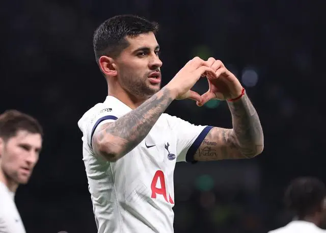 cba易建联退役_易建联退役_易建联球衣退役仪式