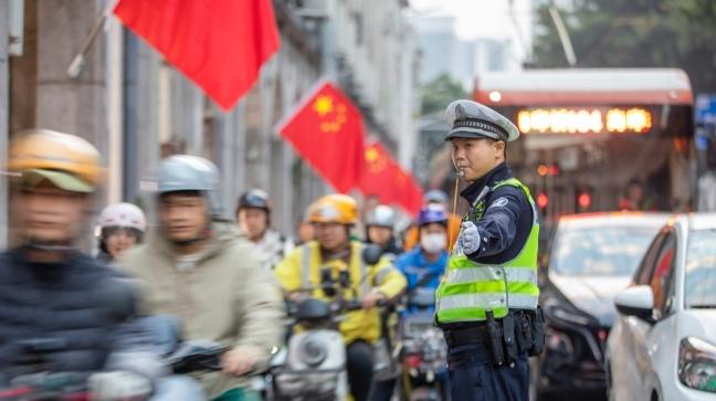 广州警方全力守护元旦假期全市社会面平安稳定