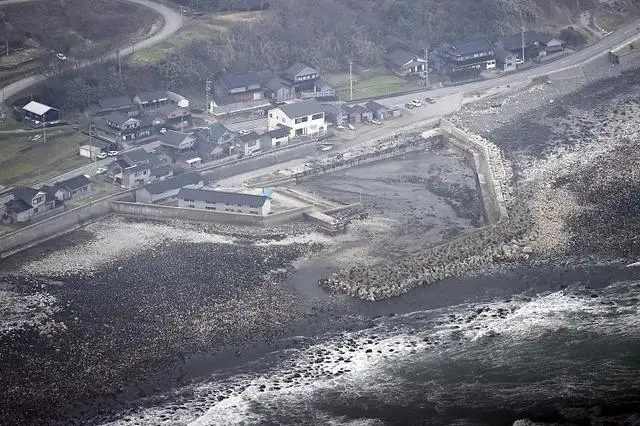 日本地震引发山体滑坡_日本地质灾害_日本山体滑坡