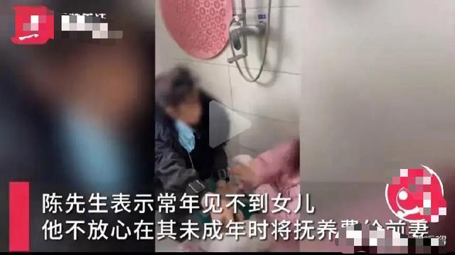 16岁女生讨要抚养费被亲戚打流产？网友：爸爸好狠的心