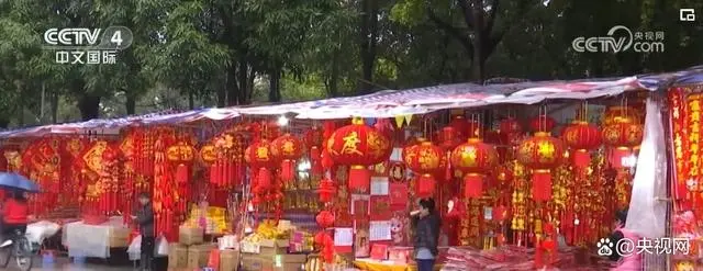 年货市场火爆_年货会卖什么挣钱_年货市场“旺”起来