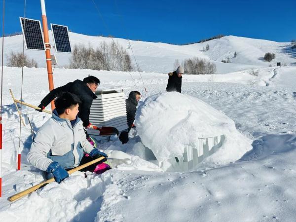 专家分析是何原因导致阿勒泰雪崩，如何防御？