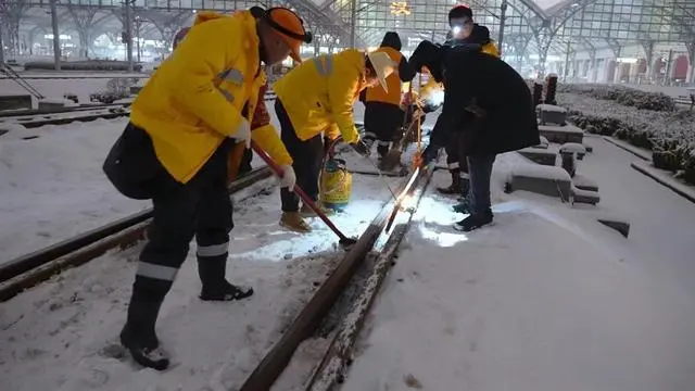 武汉铁路运营_铁路行包运输管理办法_武汉铁路运输秩序基本恢复正常