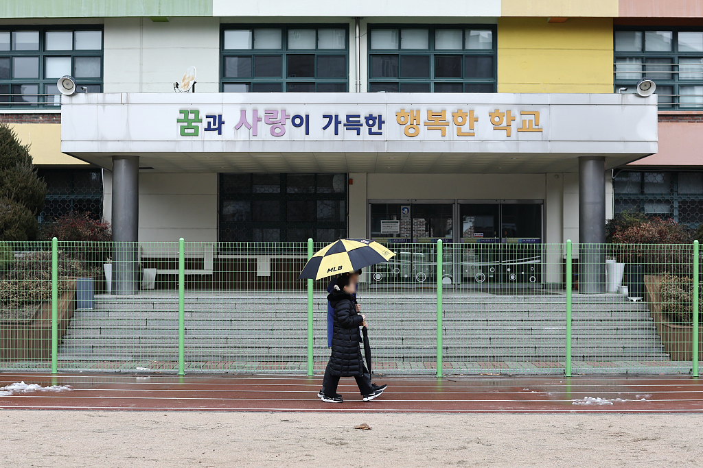 韩国今年176所小学没招到新生_在韩国上小学学费高吗_韩国留学小学