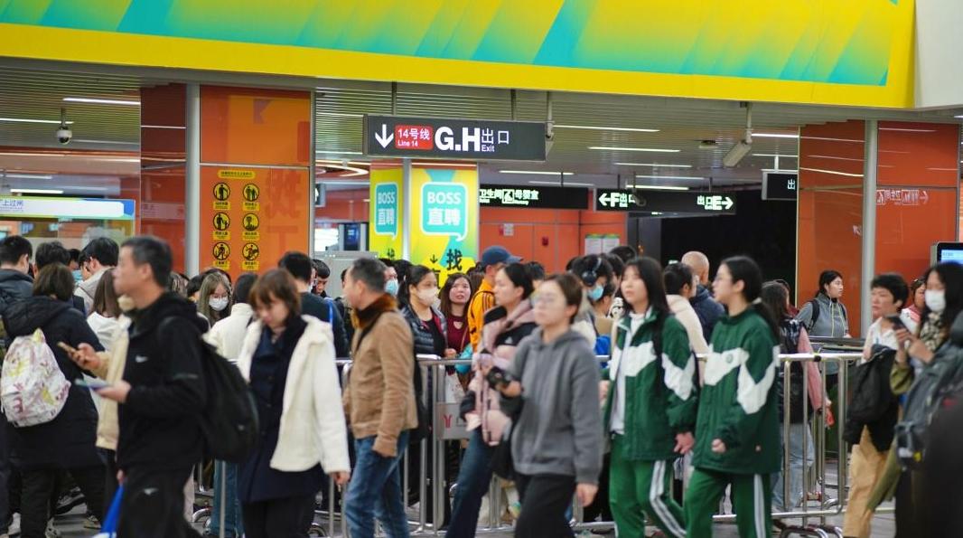 广州地铁春运期间累计运客3亿人次，同比增长两成