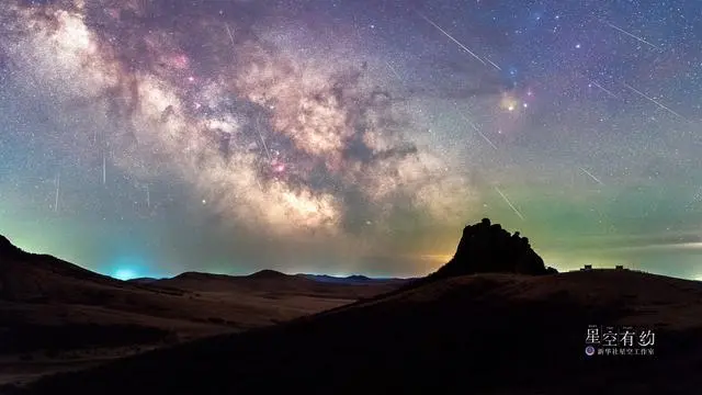 就在这两夜！一起看天琴座流星雨_天琴座流星雨观看方向_天琴座流星雨视频