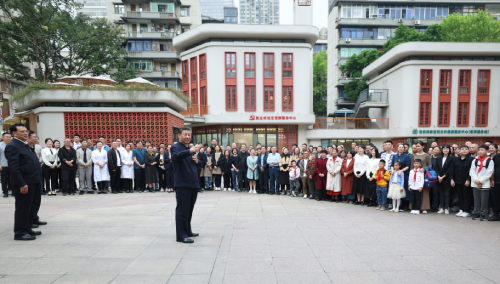 习近平在重庆考察时强调 进一步全面深化改革开放 不断谱写中国式现代化重庆篇章