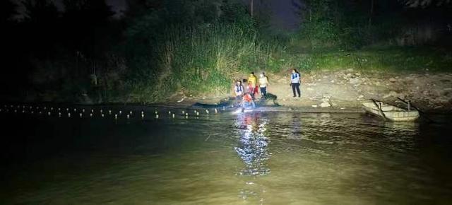 安徽一挖机师傅清理河道挖到扬子鳄 多地接力搜寻鳄鱼踪迹