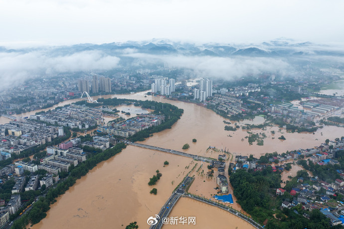 平江洪灾_航拍湖南平江抗洪 70年以来最高水位_湖南平江水电站分布图