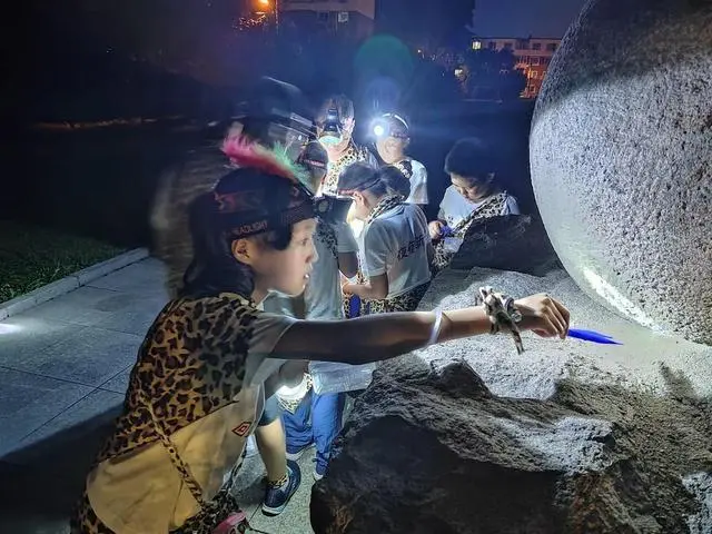 暑假博物馆之旅手抄报_博物馆里过暑假为主题的作文_博物馆里过暑假