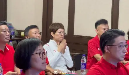 美国菲尔普斯教练蛙泳_练蛙泳腿的方法_启蒙教练谈覃海洋为何专练蛙泳