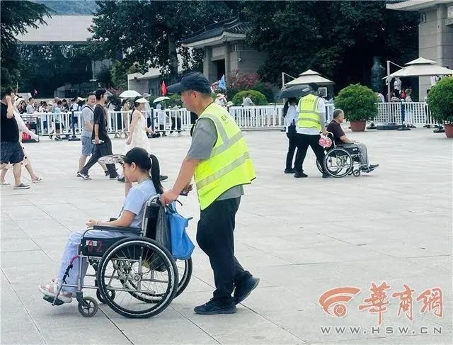 上海租轮椅_租轮椅逛兵马俑不用排队？记者体验_租轮椅去什么地方租