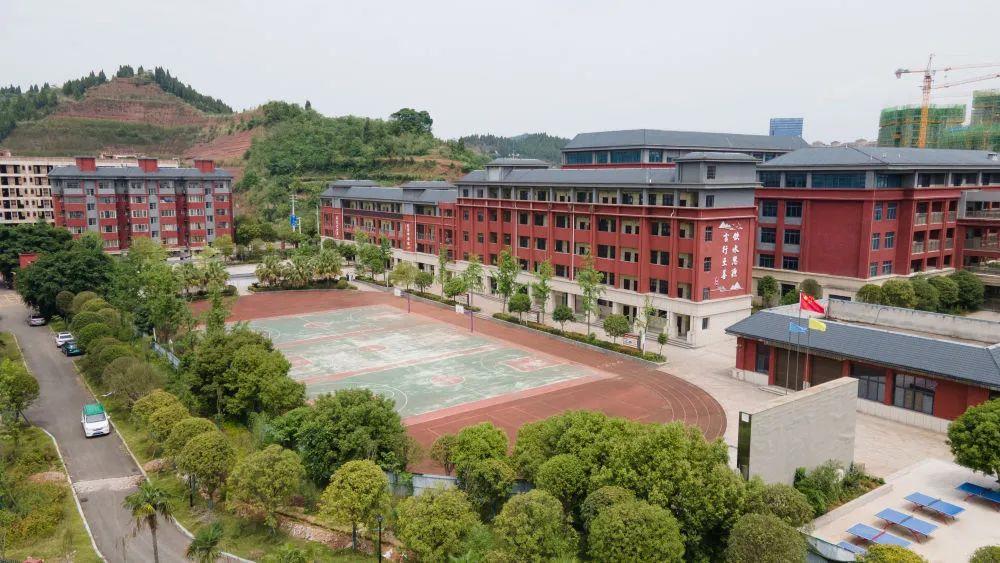 少年霸占智障同学母亲_恰同学少年_美德少年推荐词友爱同学