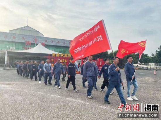 首批600余名电力抢险人员驰援海南 台风