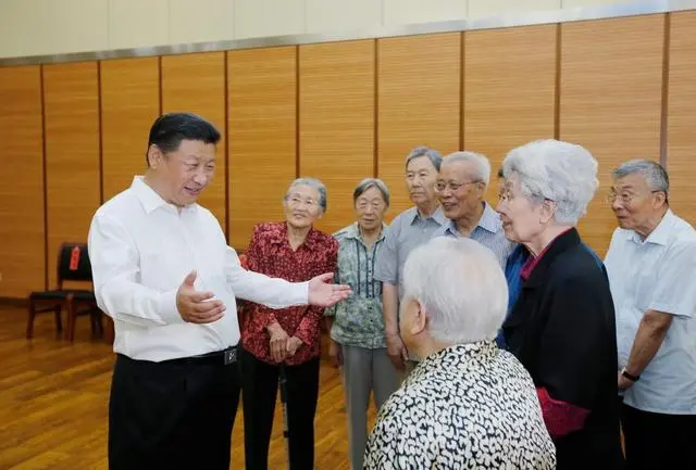 习近平总书记同人民教师在一起_习近平总书记同人民教师在一起_习近平总书记同人民教师在一起