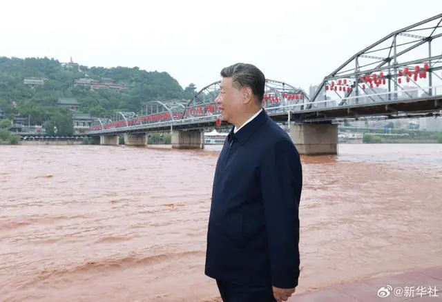 习近平：要多抓造福人民的工程_习近平：要多抓造福人民的工程_习近平：要多抓造福人民的工程